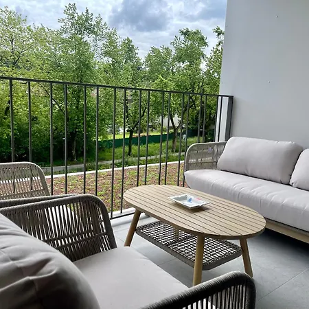 Teja Apartament *